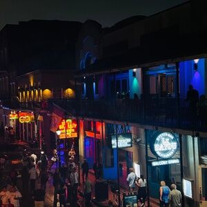 Meet your Posher, Amelia